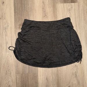 Kyodan Gray Athletic Skort Ruched Sides Built-In Shorts Girls Large